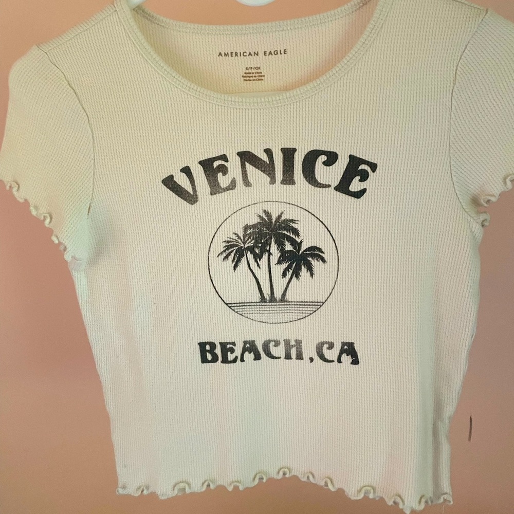 ae white cropped T